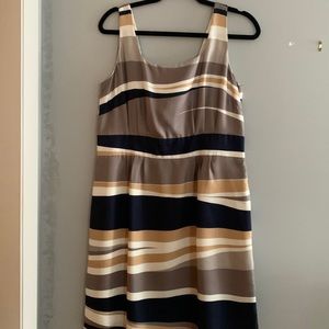 Banana Republic navy & grey silk dress size 12